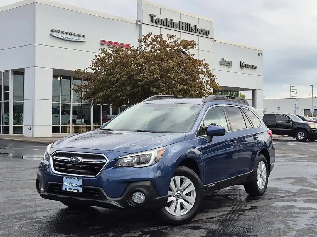 2019 Subaru Outback 2.5i Premium - Image 2