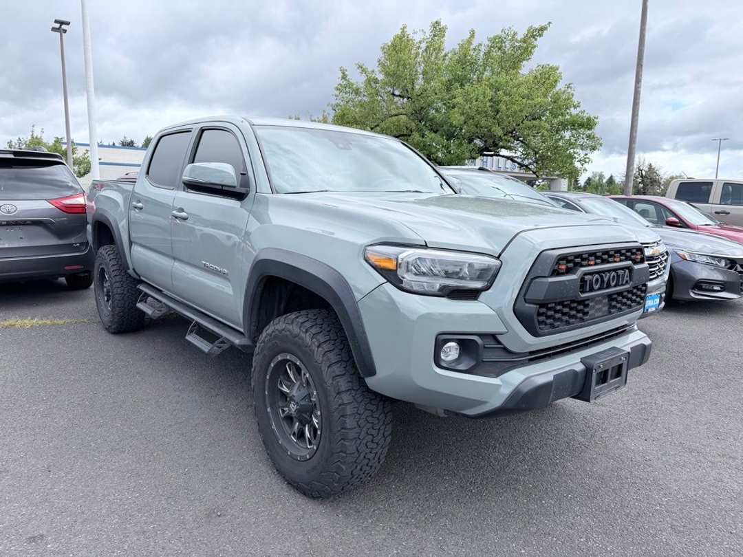 2023 Toyota Tacoma - Image 3