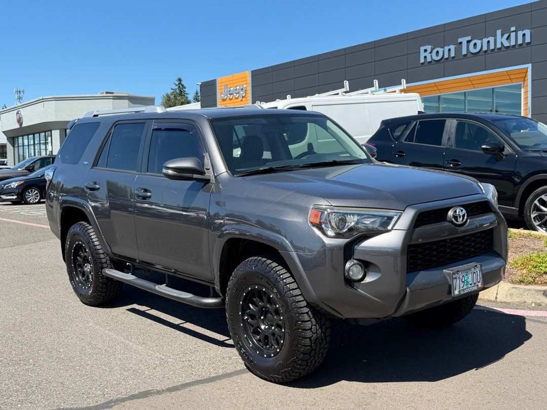 2016 Toyota 4Runner SR5 Premium - Image 2