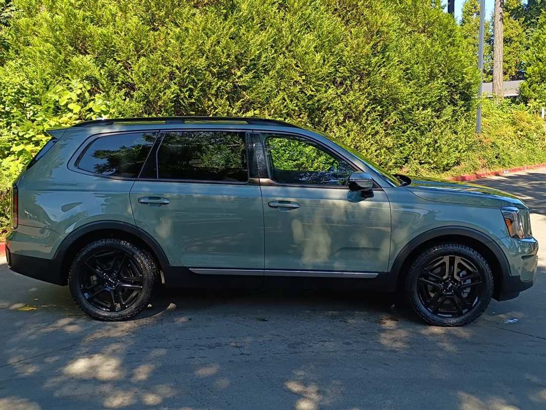2023 Kia Telluride SXPrestige XLine - Image 3