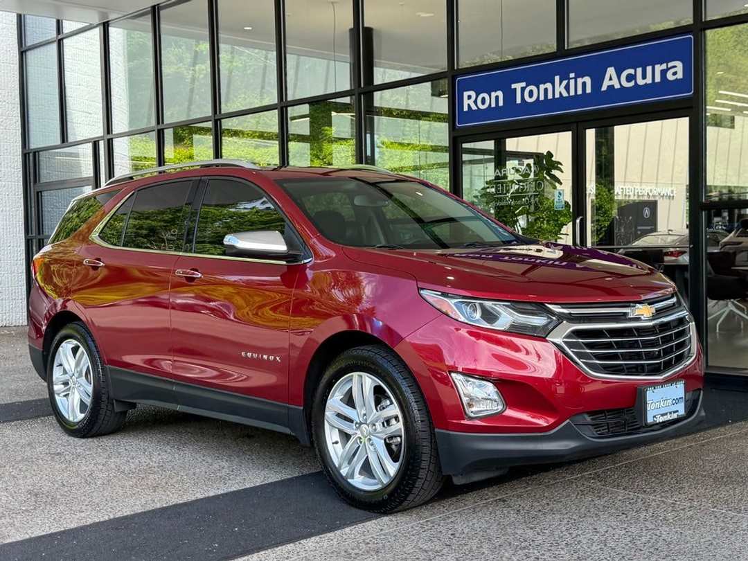 2018 Chevrolet Equinox Premier - Image 2