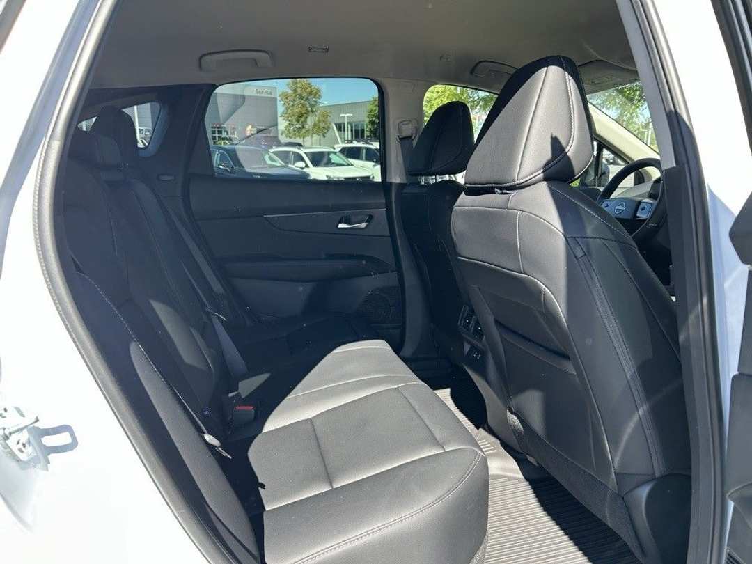 2025 Nissan Murano SV - Photo 27