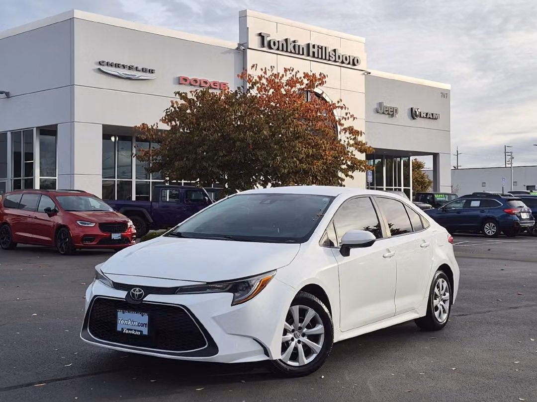 2020 Toyota Corolla LE - Image 2