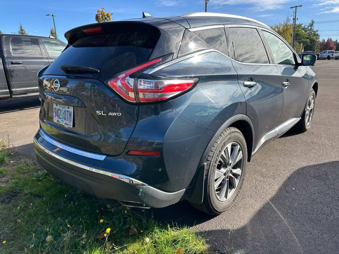 2017 Nissan Murano SL - Image 3