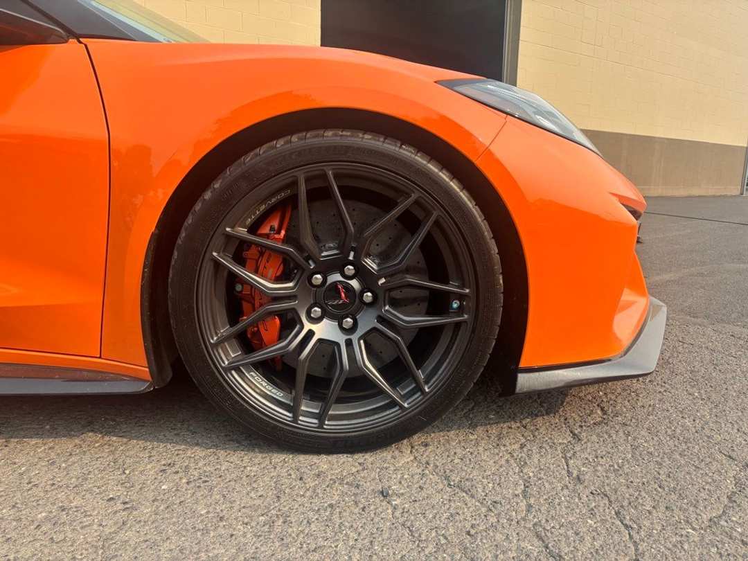 2023 Chevrolet Corvette Z06 - Image 2