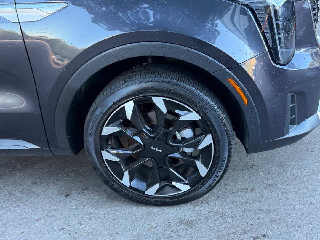 2025 Kia Sorento EX - Image 3