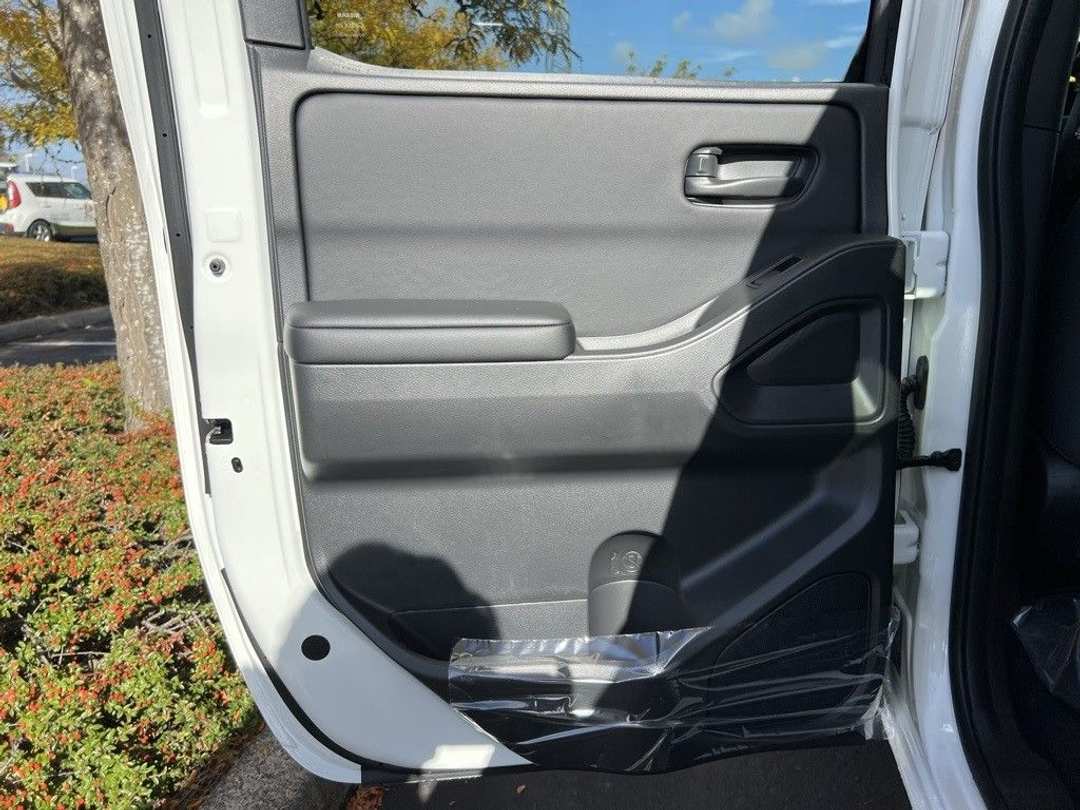 2026 Nissan Frontier SV - Photo 27