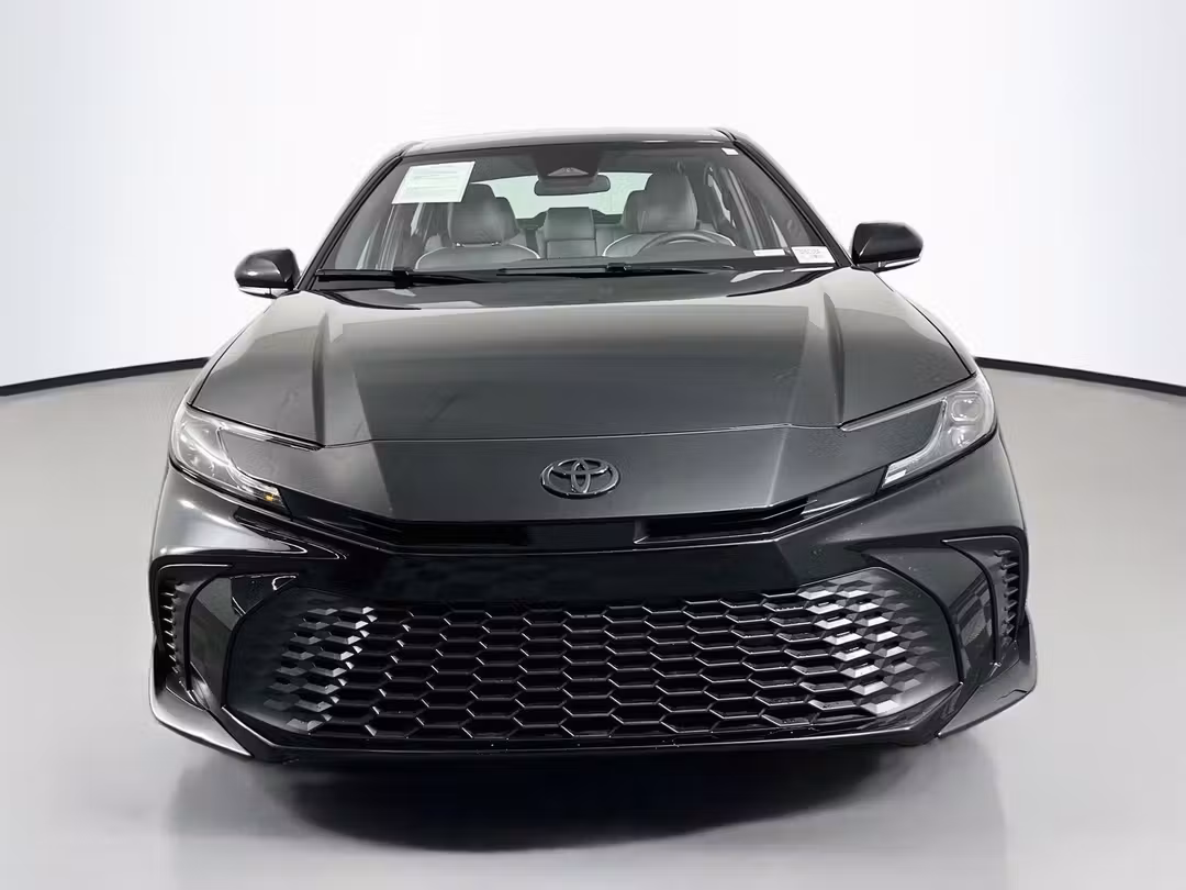 2025 Toyota Camry SE - Image 2