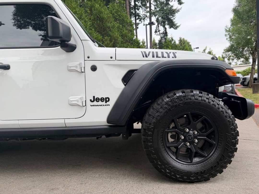 2024 Jeep Wrangler Willys - Image 3