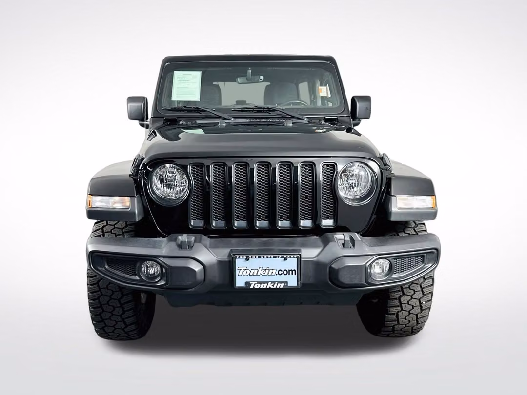 2022 Jeep Wrangler Unlimited Sahara - Image 2