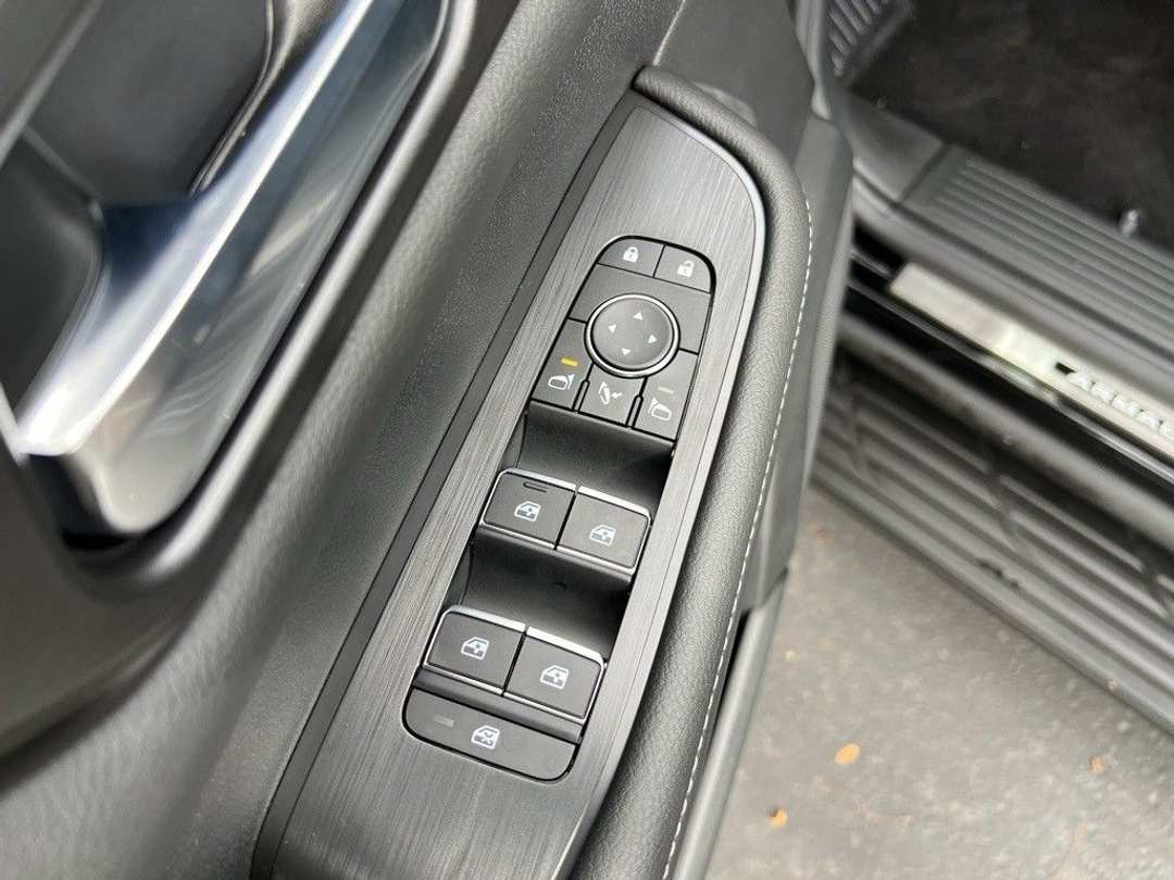 2026 Nissan Armada PRO-4X - Photo 11