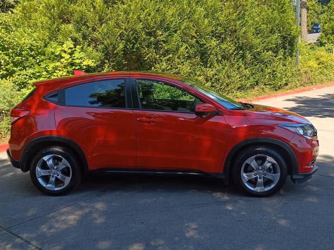 2017 Honda HR-V EX - Image 3