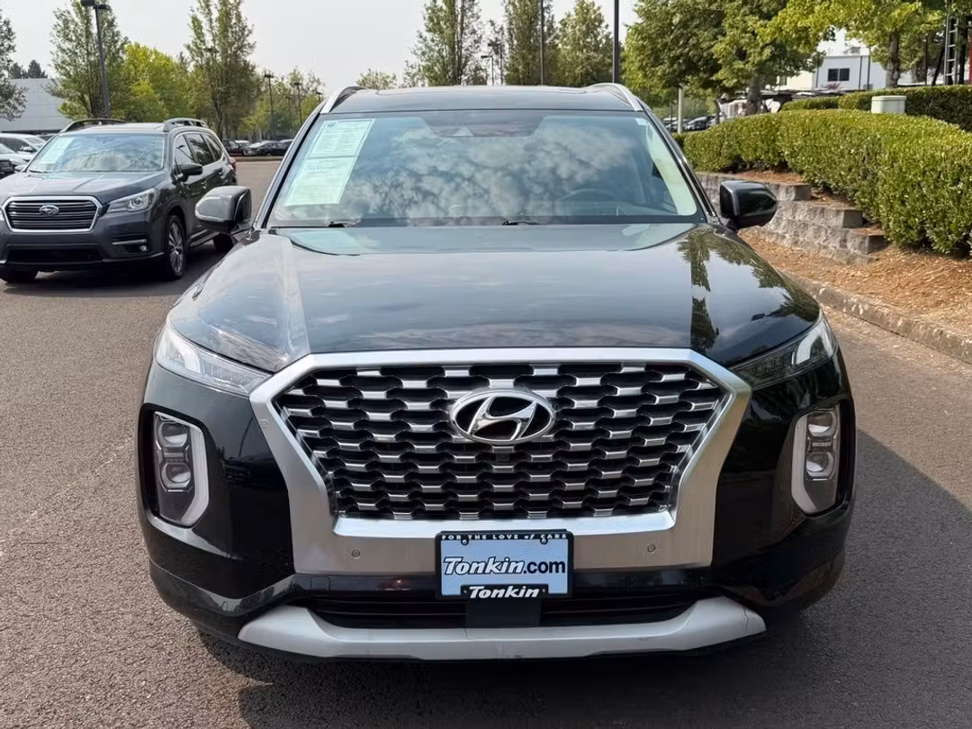 2021 Hyundai Palisade Limited - Image 3