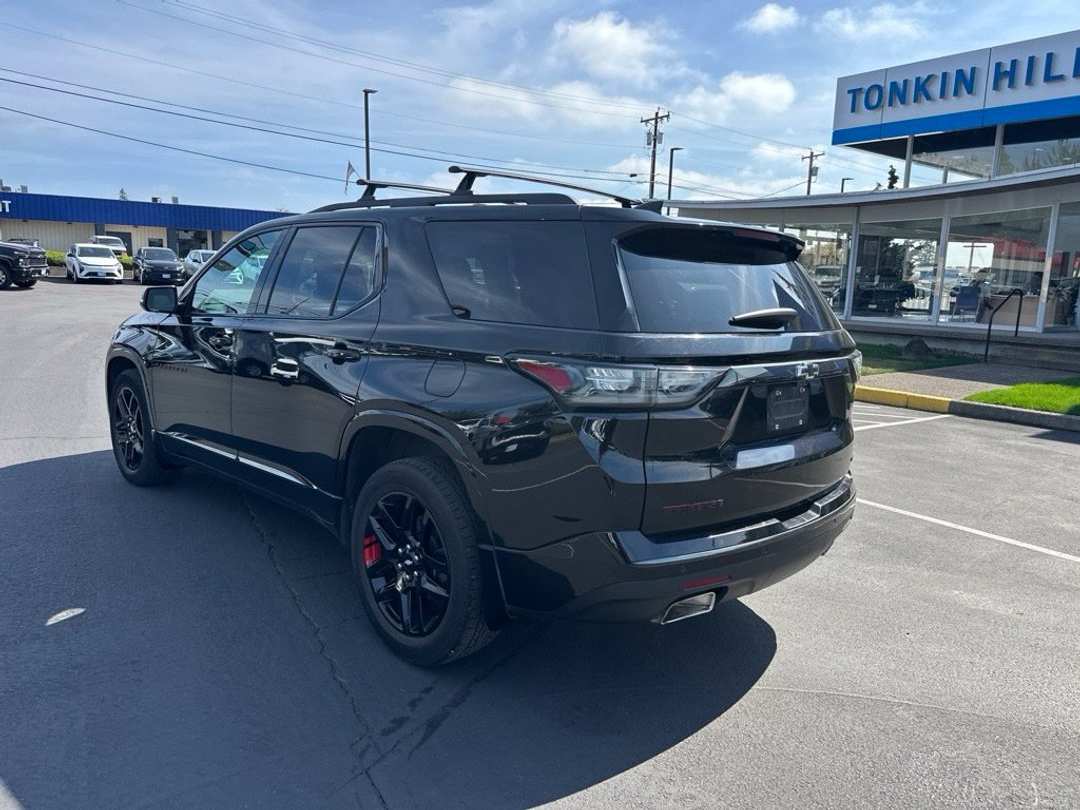 2019 Chevrolet Traverse Premier - Image 3