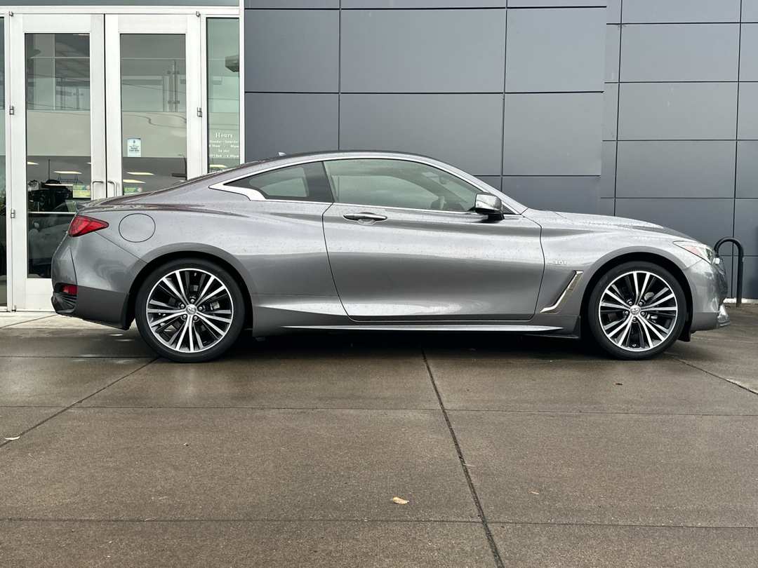 2018 INFINITI Q60 3.0t LUXE - Image 3