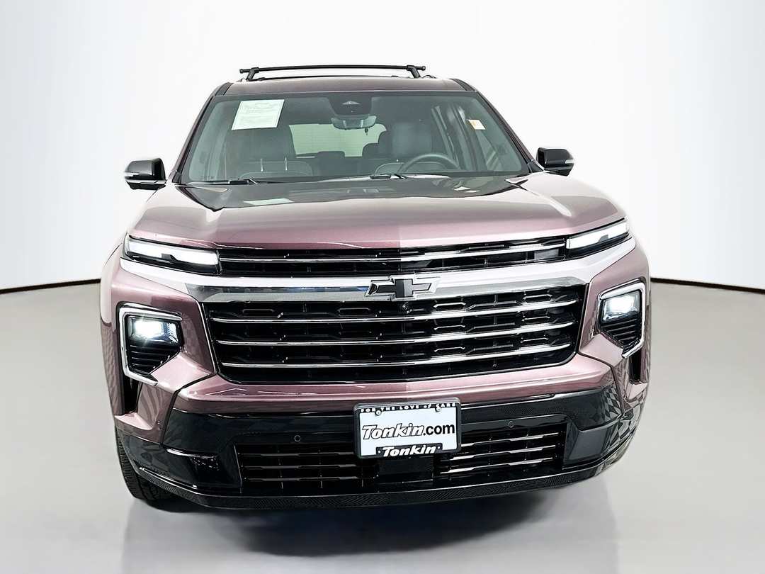 2025 Chevrolet Traverse High Country - Image 2