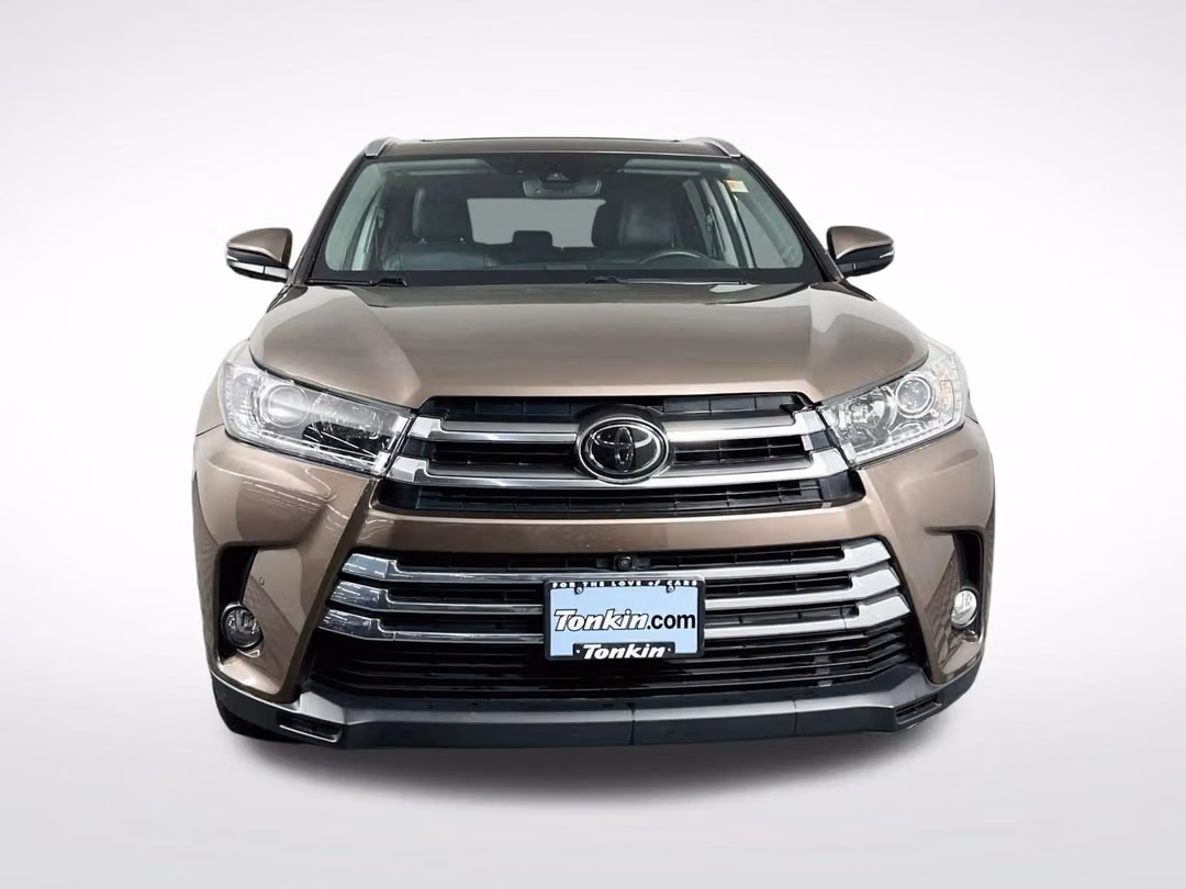 2017 Toyota Highlander Limited Platinum - Image 2