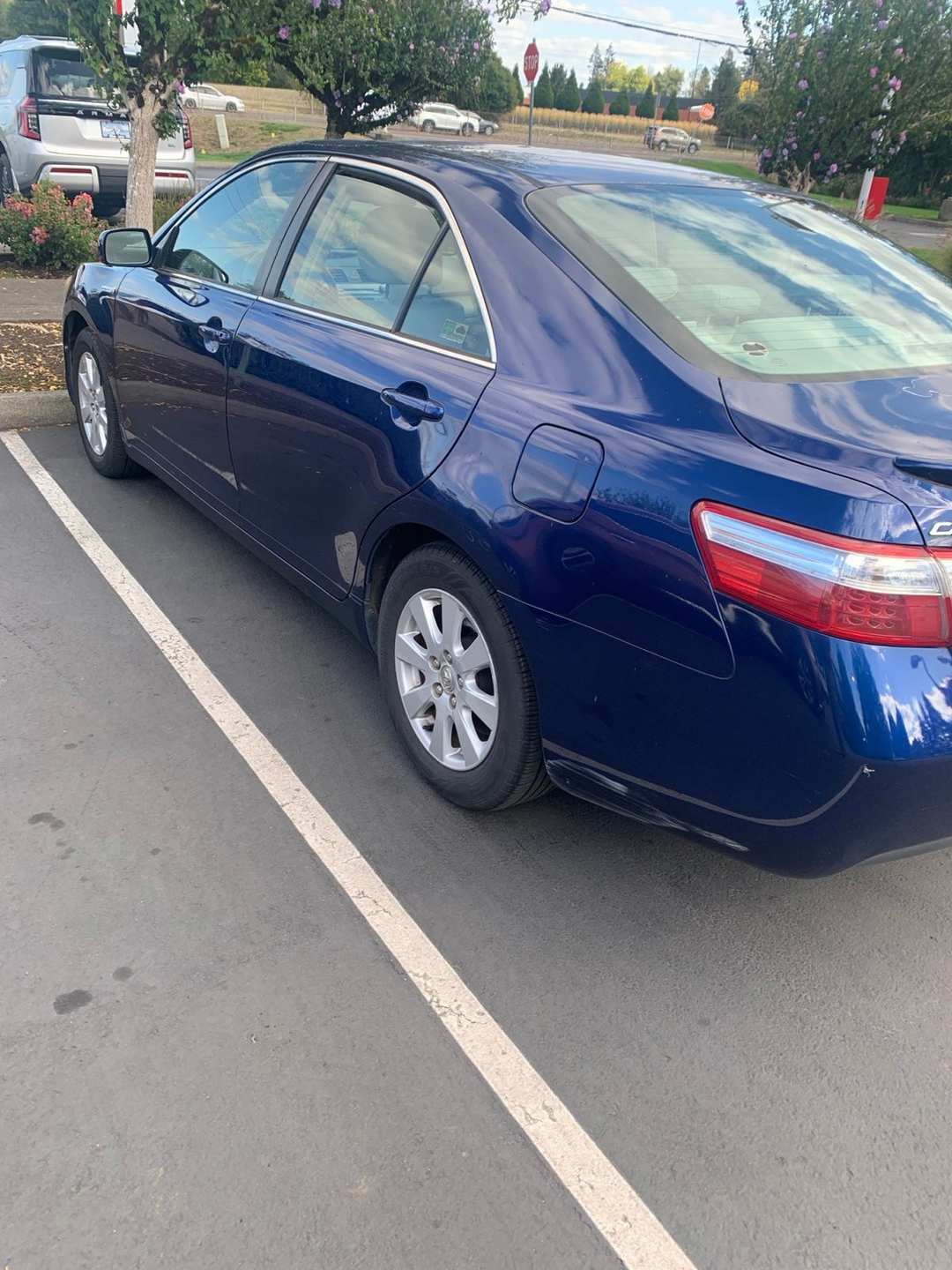 2009 Toyota Camry Hybrid Base - Image 2