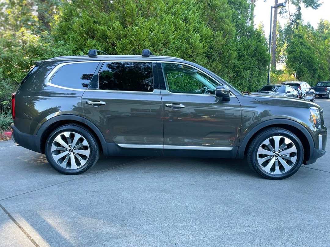 2020 Kia Telluride S - Image 3