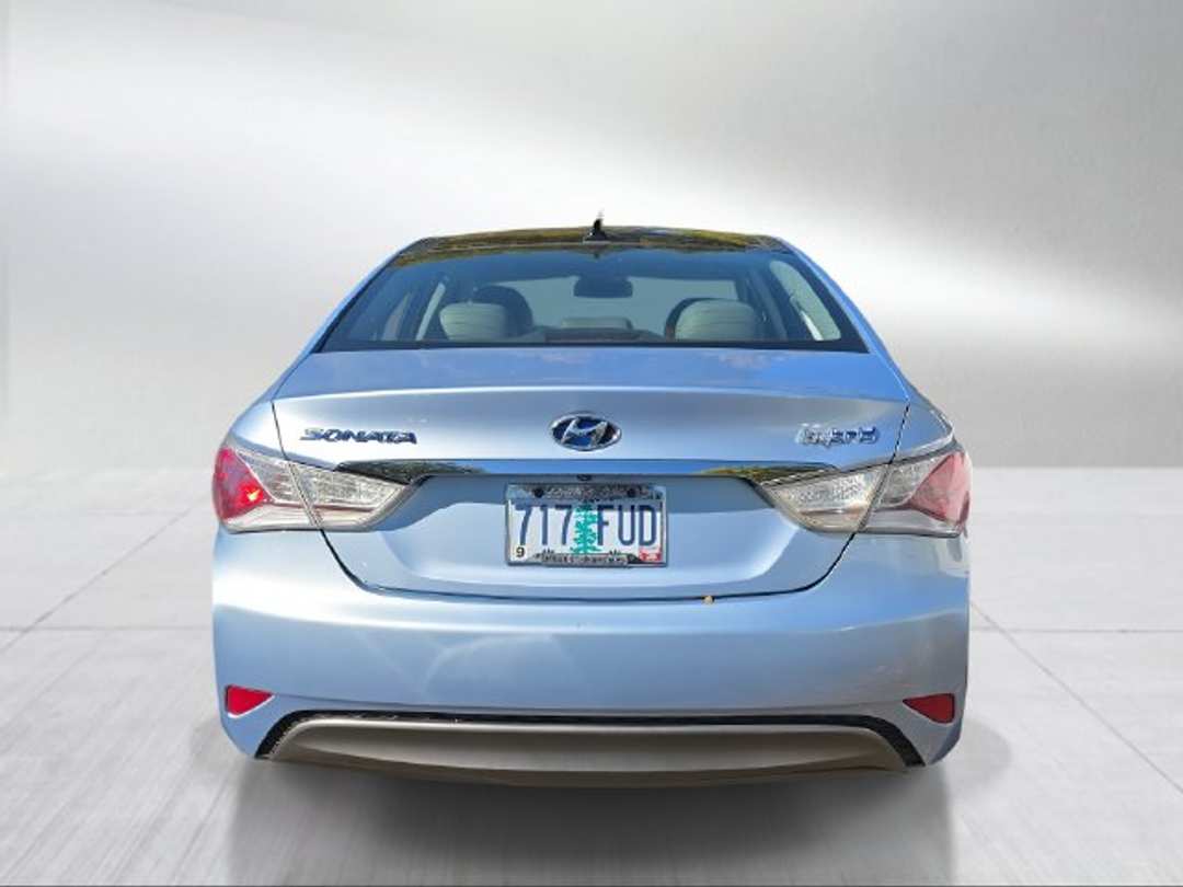 2012 Hyundai Sonata Hybrid Base - Image 3