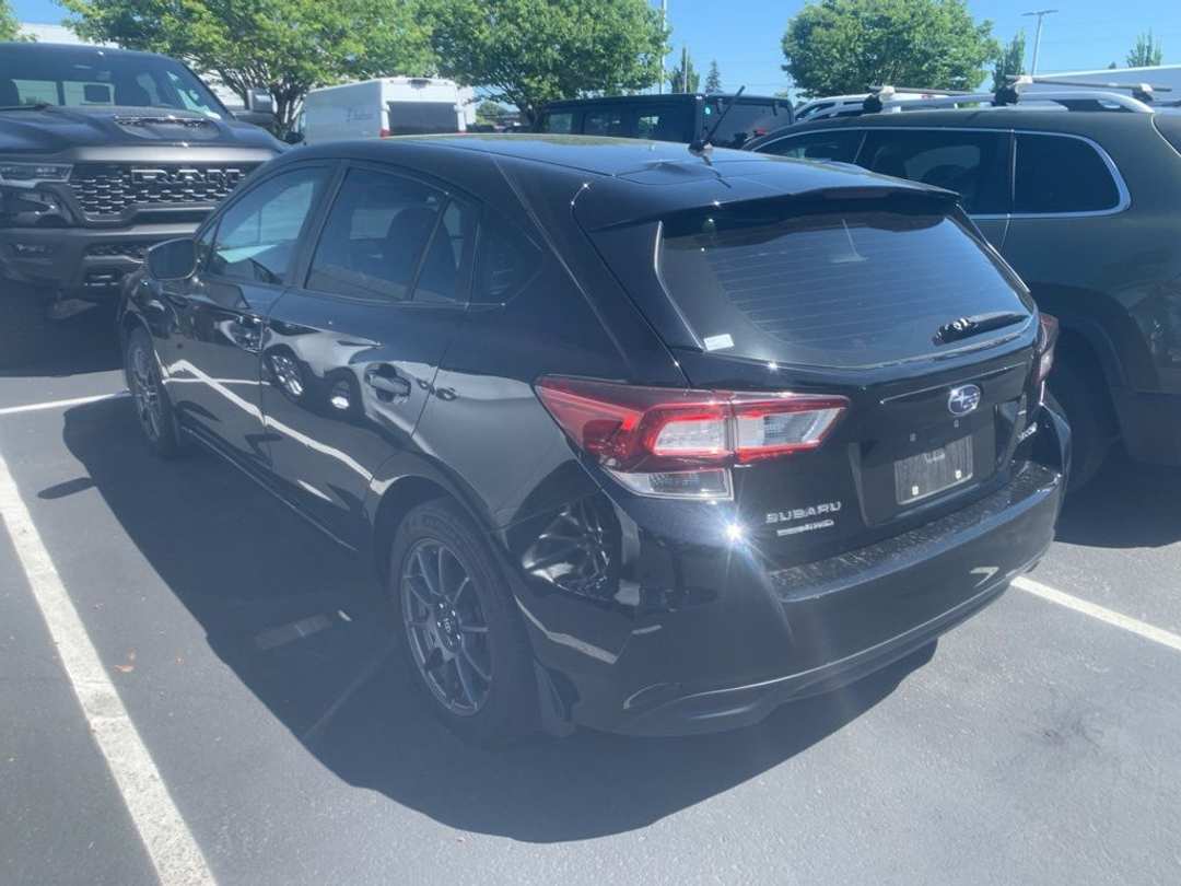 2019 Subaru Impreza 2.0i - Image 2