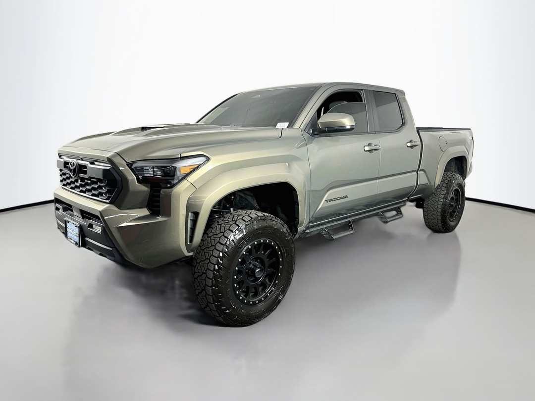 2025 Toyota Tacoma TRD Sport - Image 3