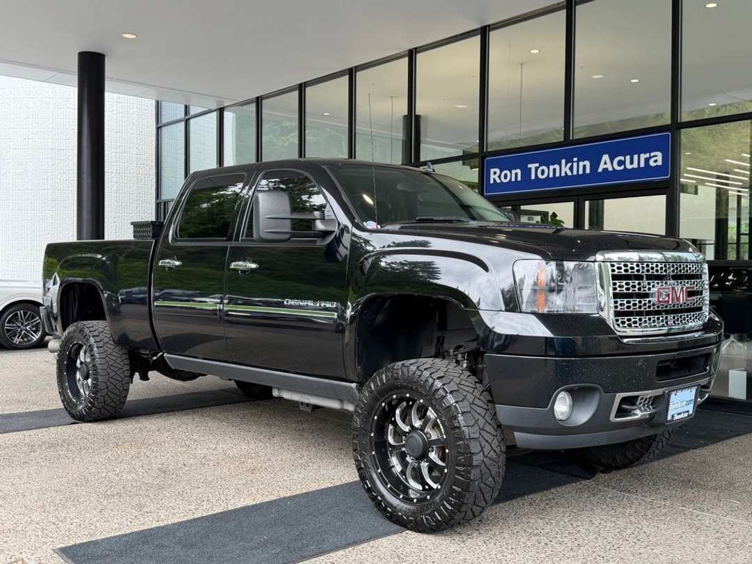 2014 GMC Sierra 2500Hd Denali - Image 2