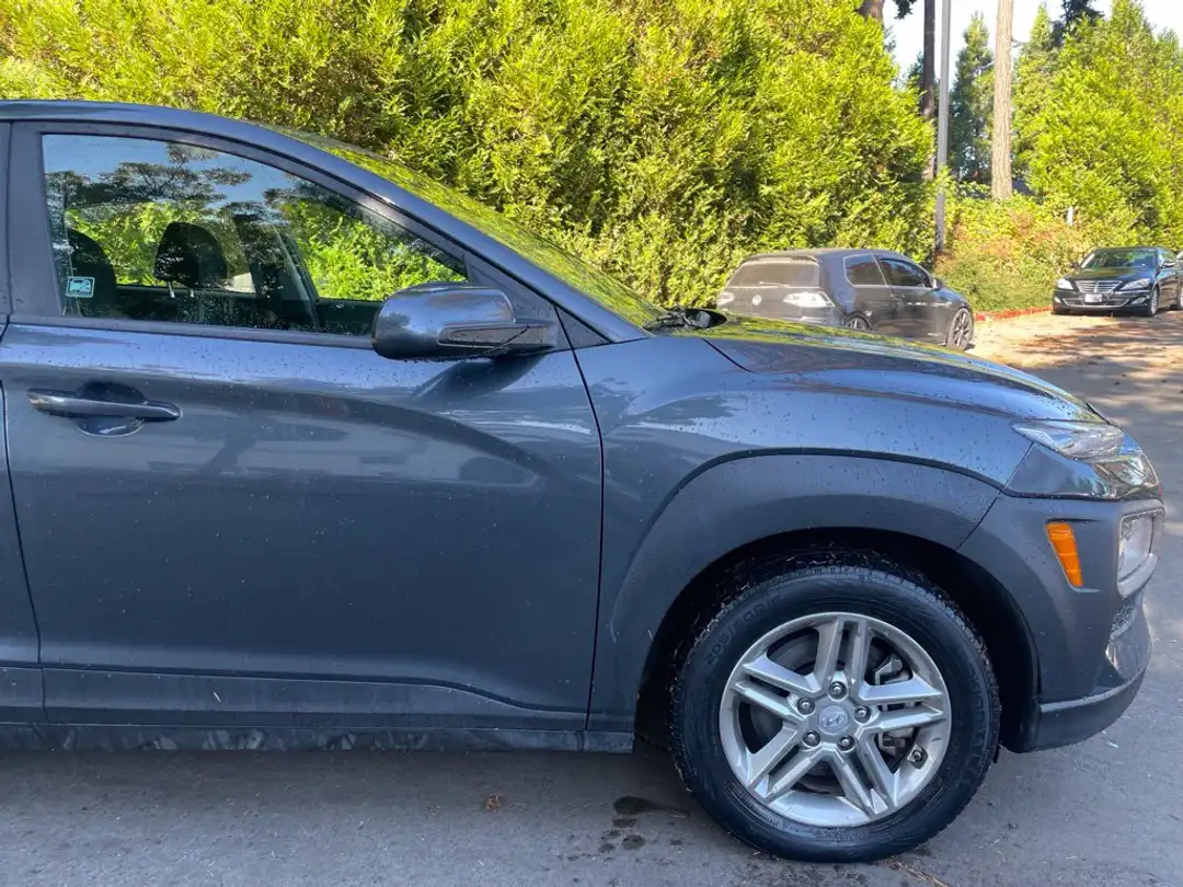 2021 Hyundai Kona SE - Image 2