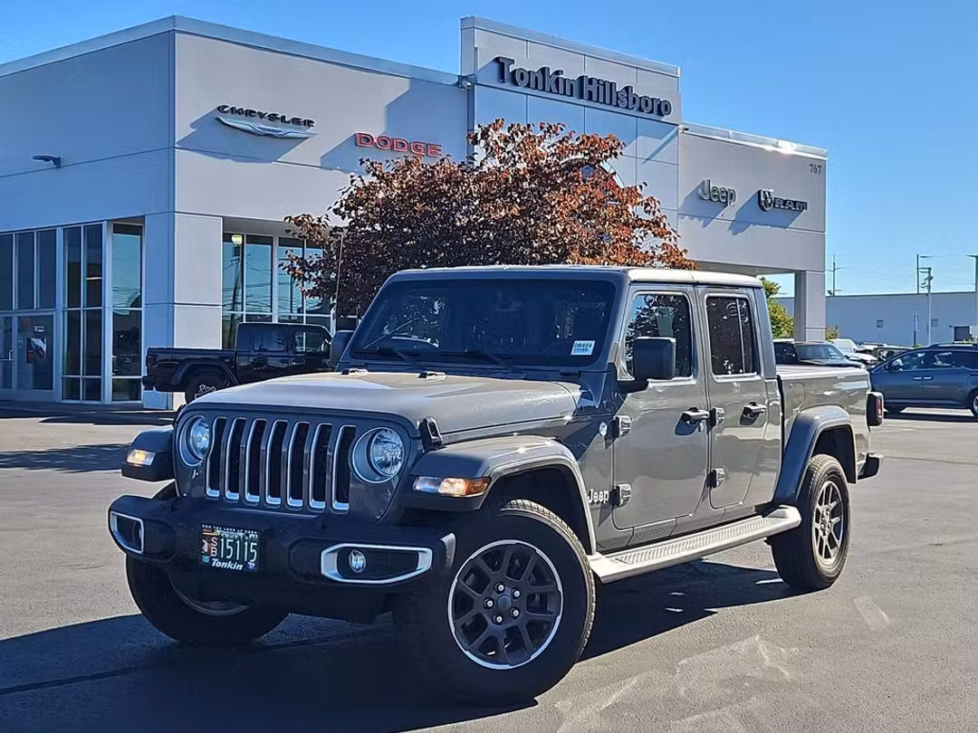 2021 Jeep Gladiator Overland - Image 2