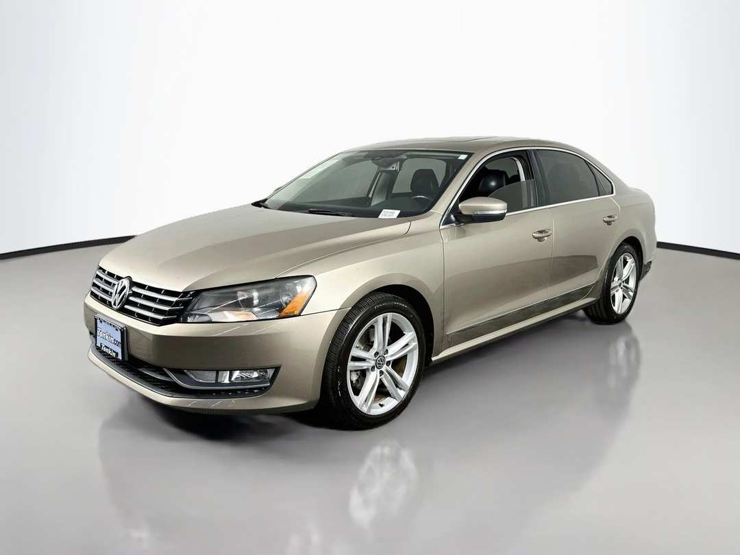 2015 Volkswagen Passat TDI SEL Premium - Image 3