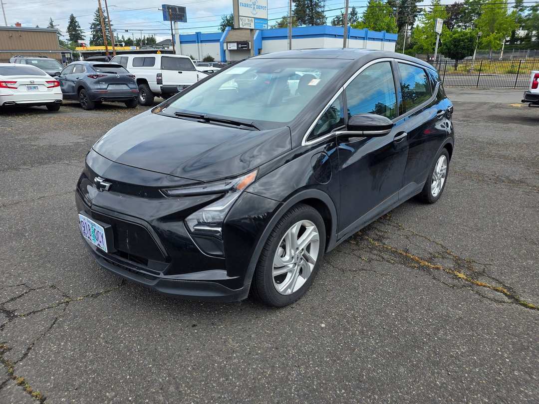 2023 Chevrolet Bolt Ev 1LT - Image 2