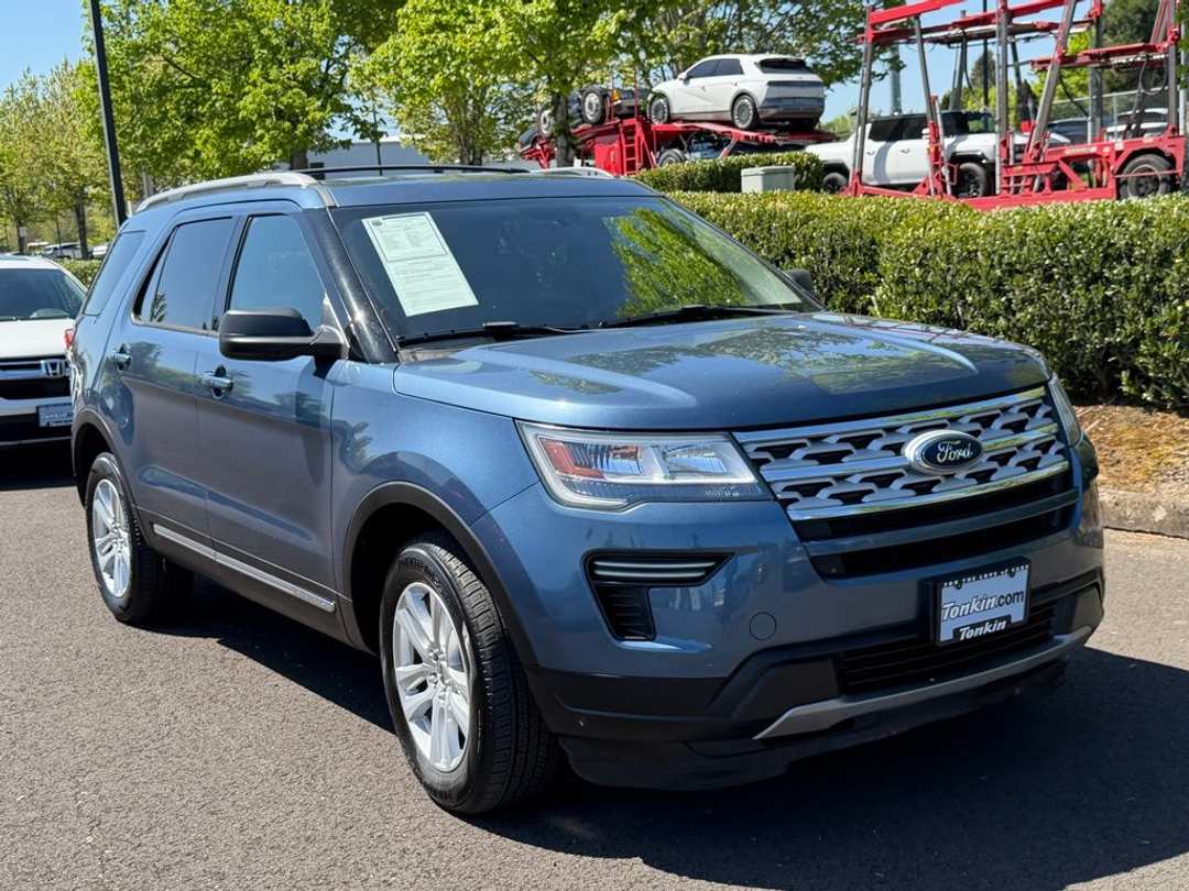 2018 Ford Explorer XLT - Image 2