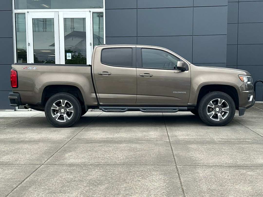 2015 Chevrolet Colorado Z71 - Image 2