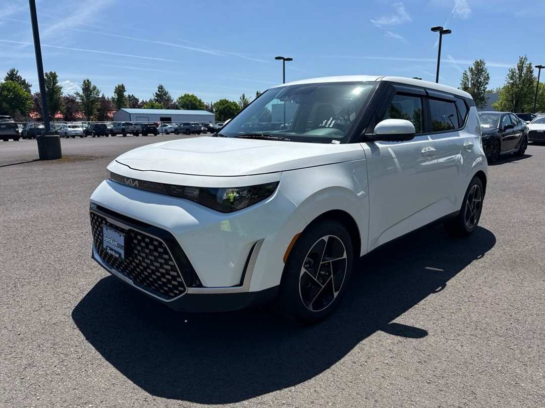 2023 Kia Soul EX - Image 3