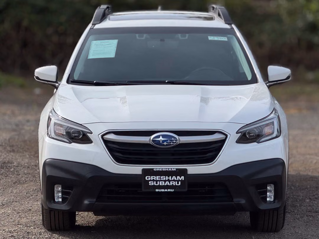 2022 Subaru Outback Premium - Image 2