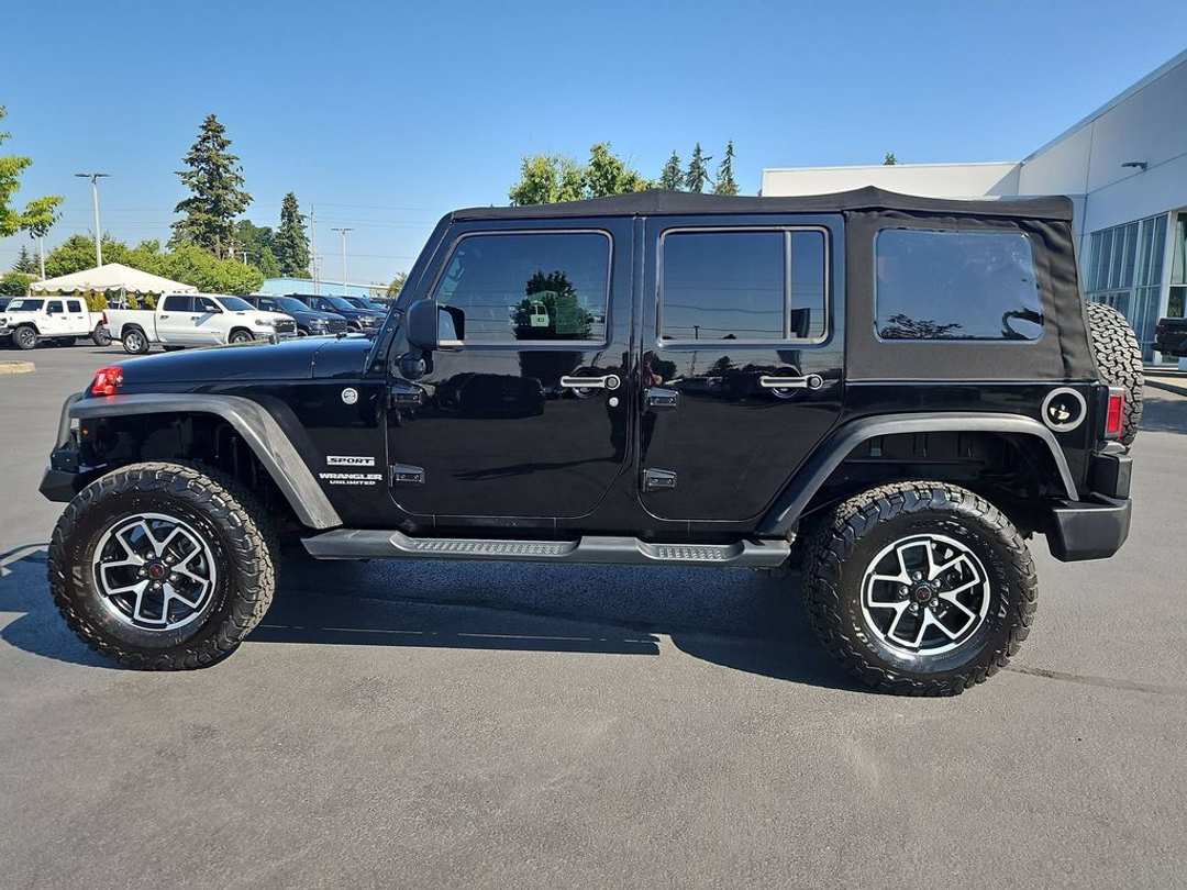 2015 Jeep Wrangler Unlimited Sport - Image 3