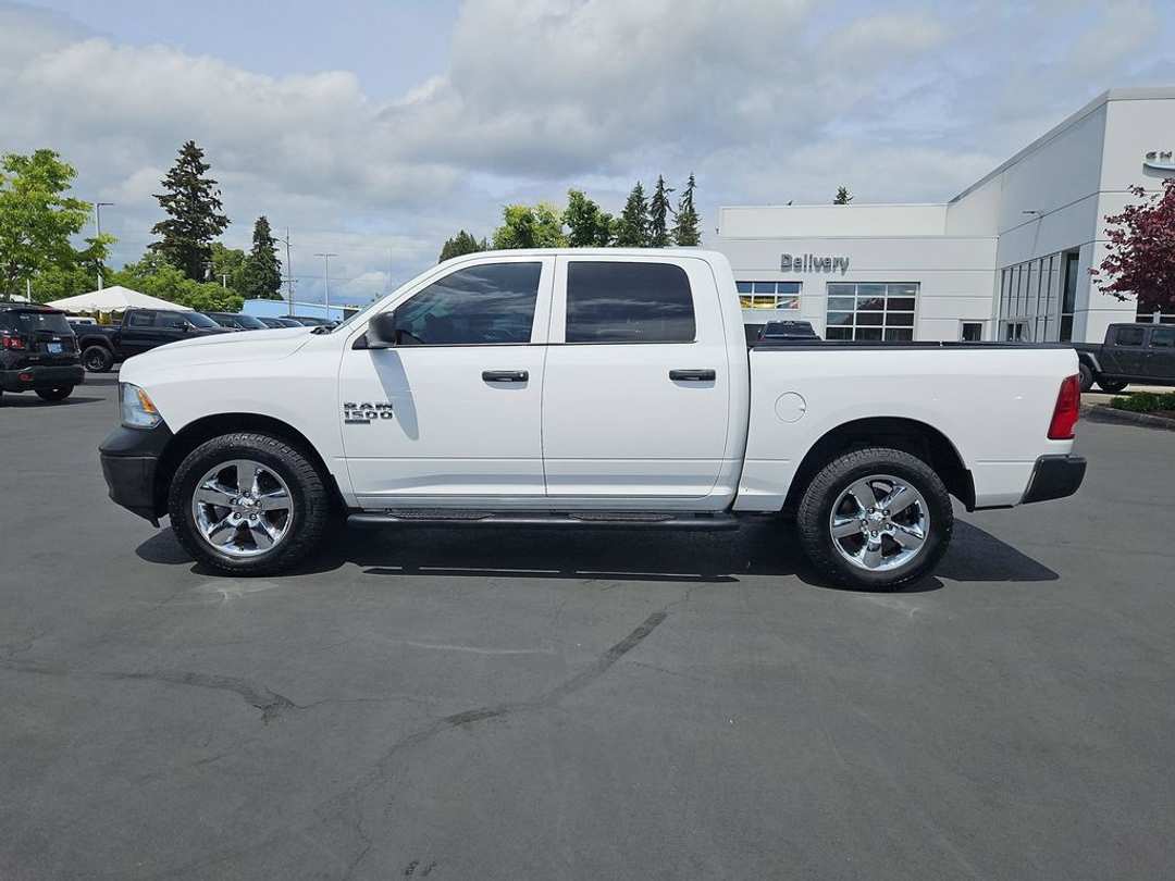 2019 Ram 1500 Classic Tradesman - Image 3