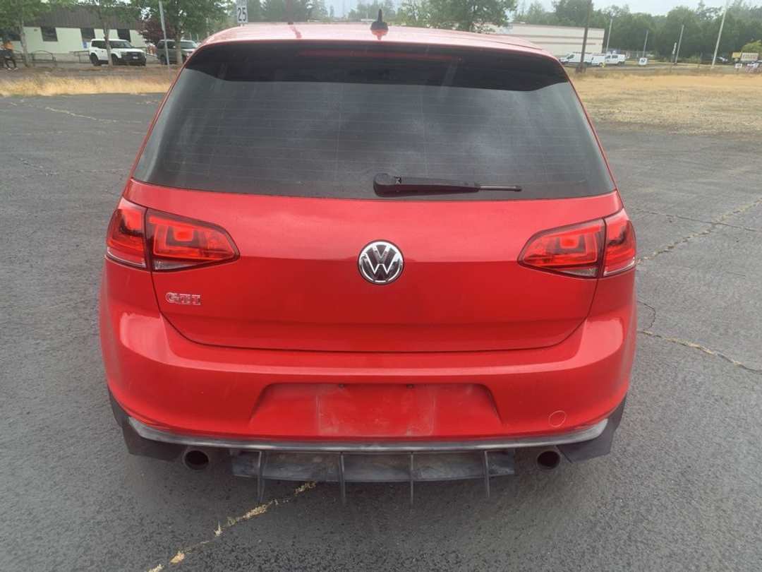 2017 Volkswagen Golf Gti Sport - Image 3