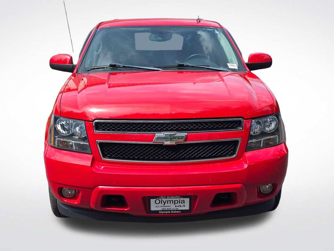 2009 Chevrolet Avalanche 1500 LT - Image 2