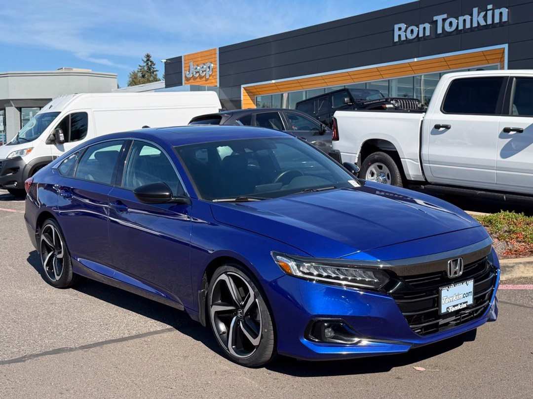 2021 Honda Accord Sport 2.0T - Image 2