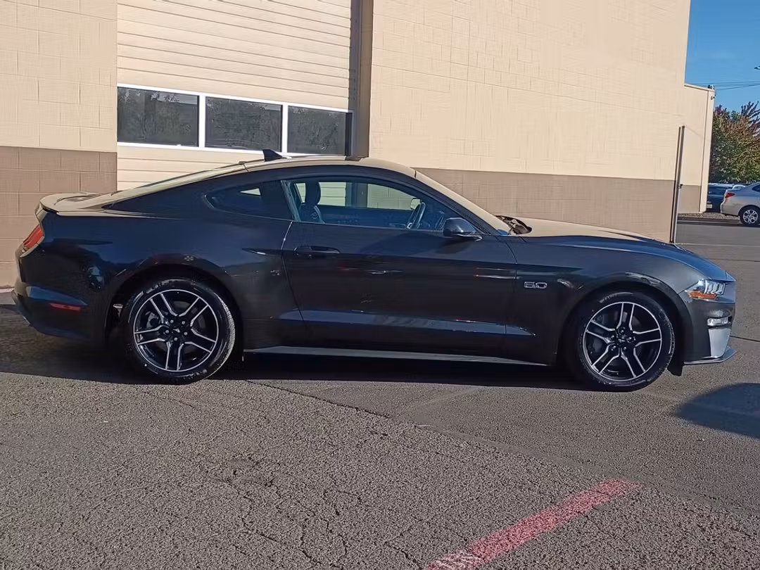 2022 Ford Mustang GT Premium - Image 3
