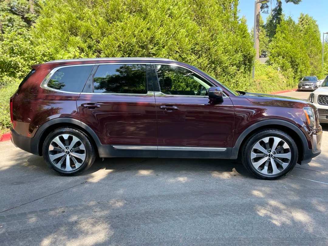 2021 Kia Telluride EX - Image 3
