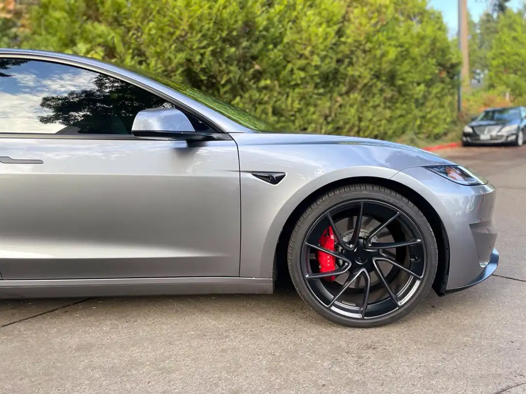 2026 Tesla Model 3 Performance - Image 2
