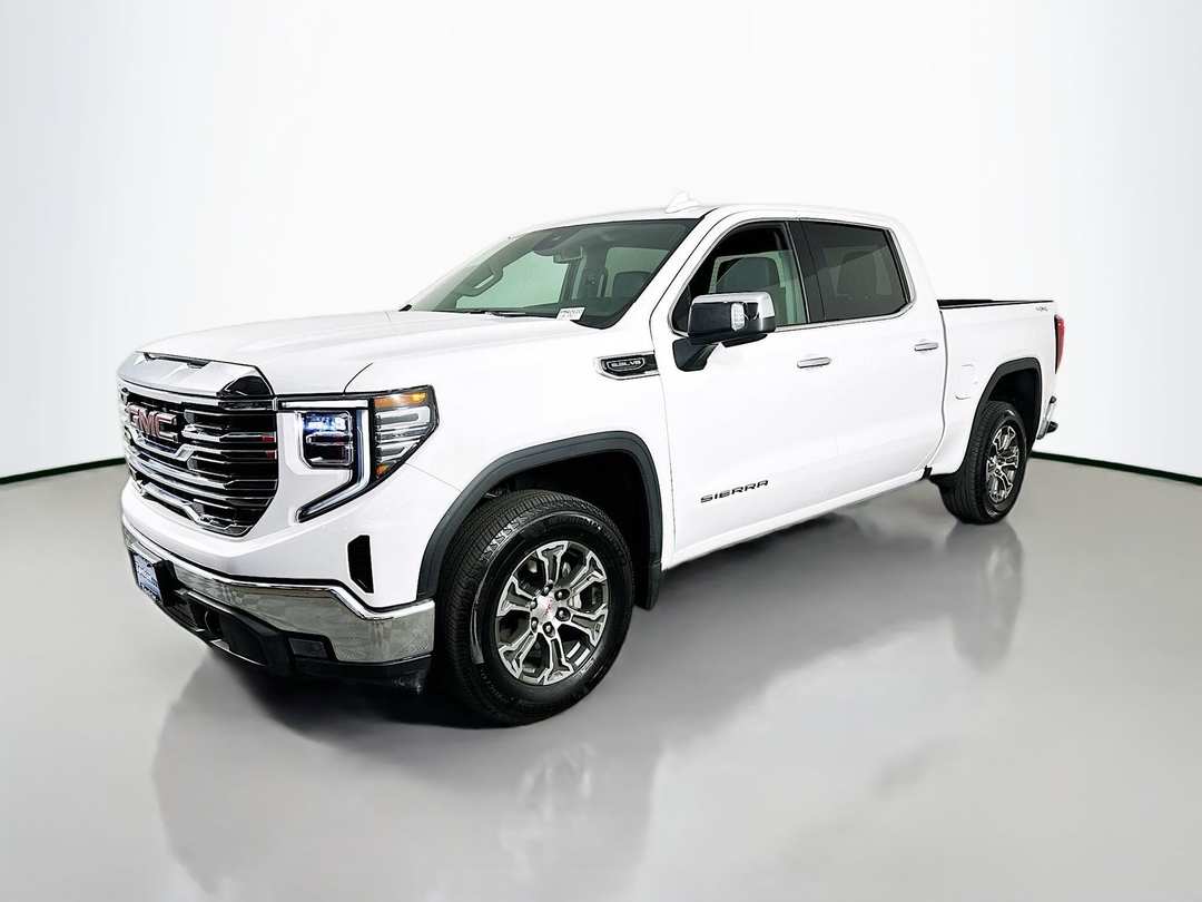 2025 GMC Sierra 1500 SLT - Image 3