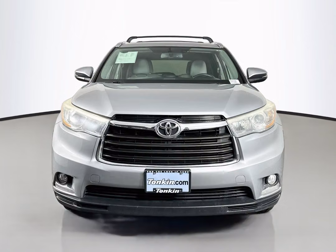 2016 Toyota Highlander Limited - Image 2