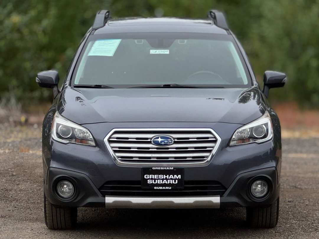 2017 Subaru Outback 2.5i - Image 2