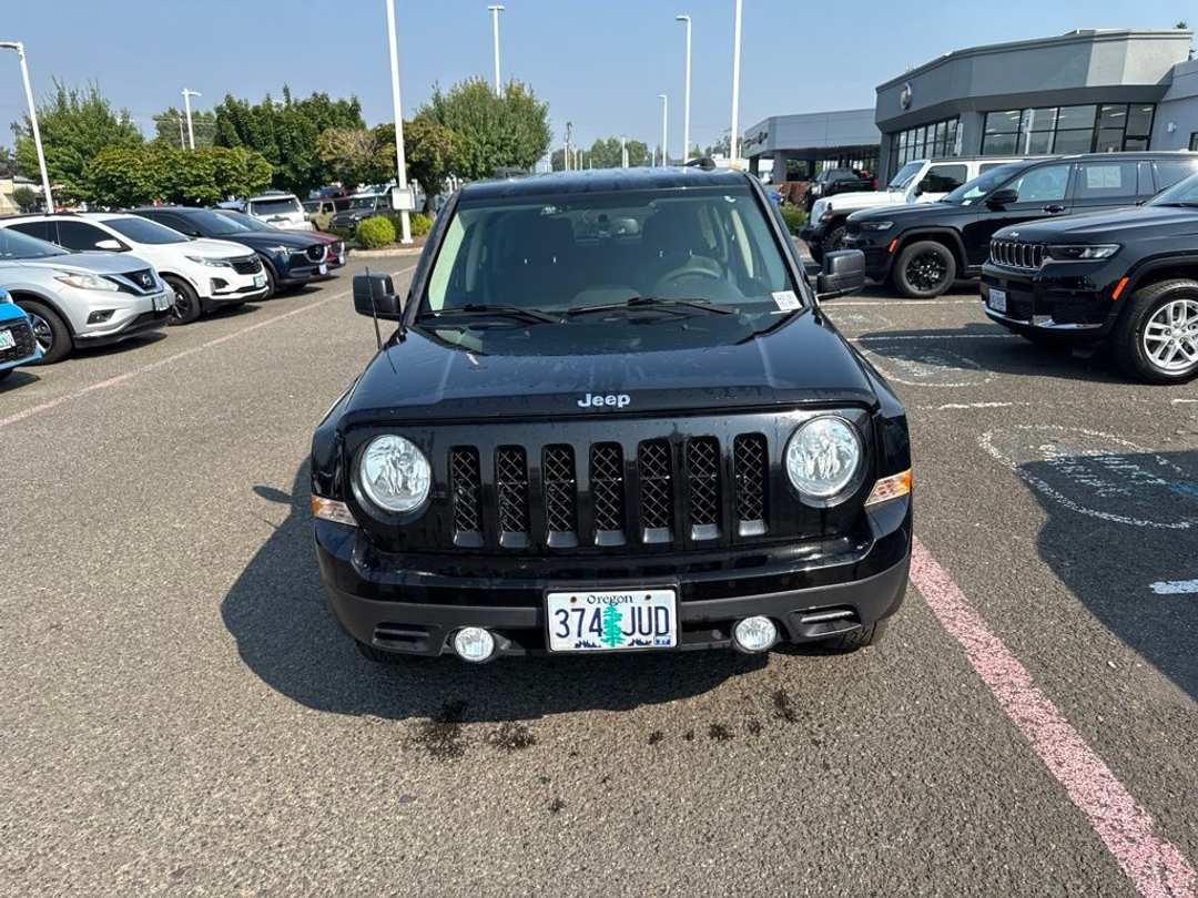 2017 Jeep Patriot Sport - Image 2