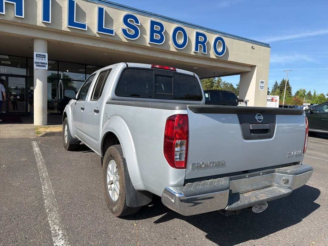 2018 Nissan Frontier SV - Image 3