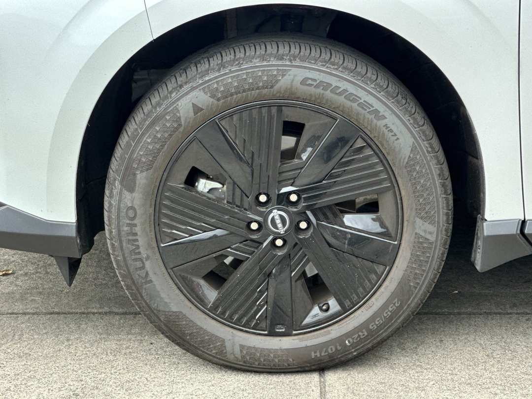 2025 Nissan Murano SV - Photo 22