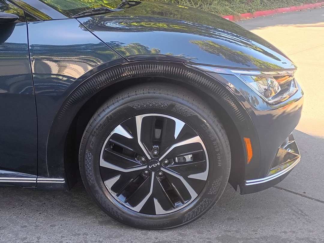 2023 Kia Ev6 Wind - Image 2